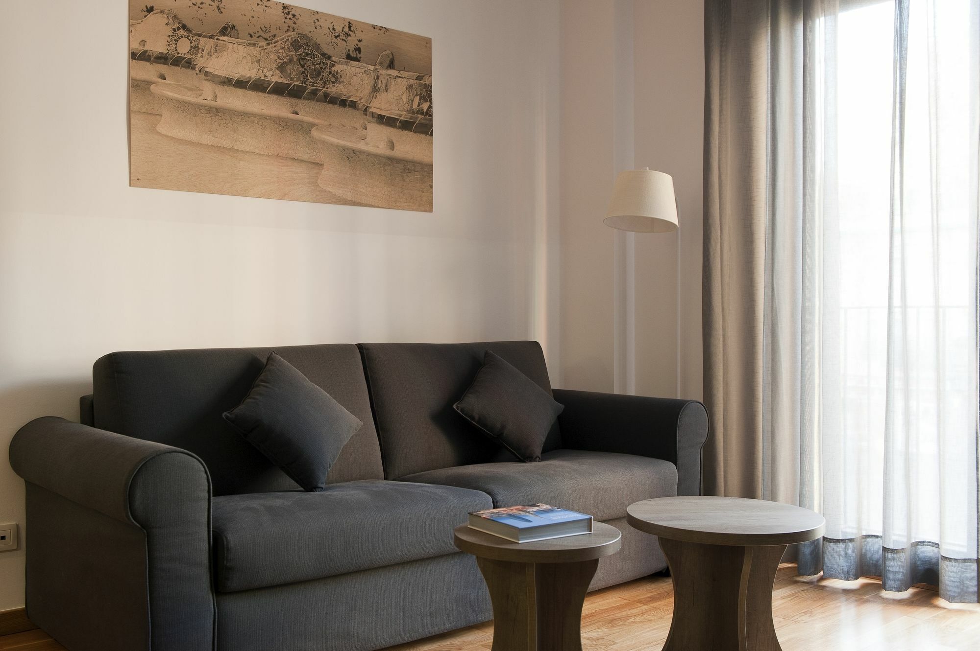 Mh Apartments Gracia Barcelona Bagian luar foto