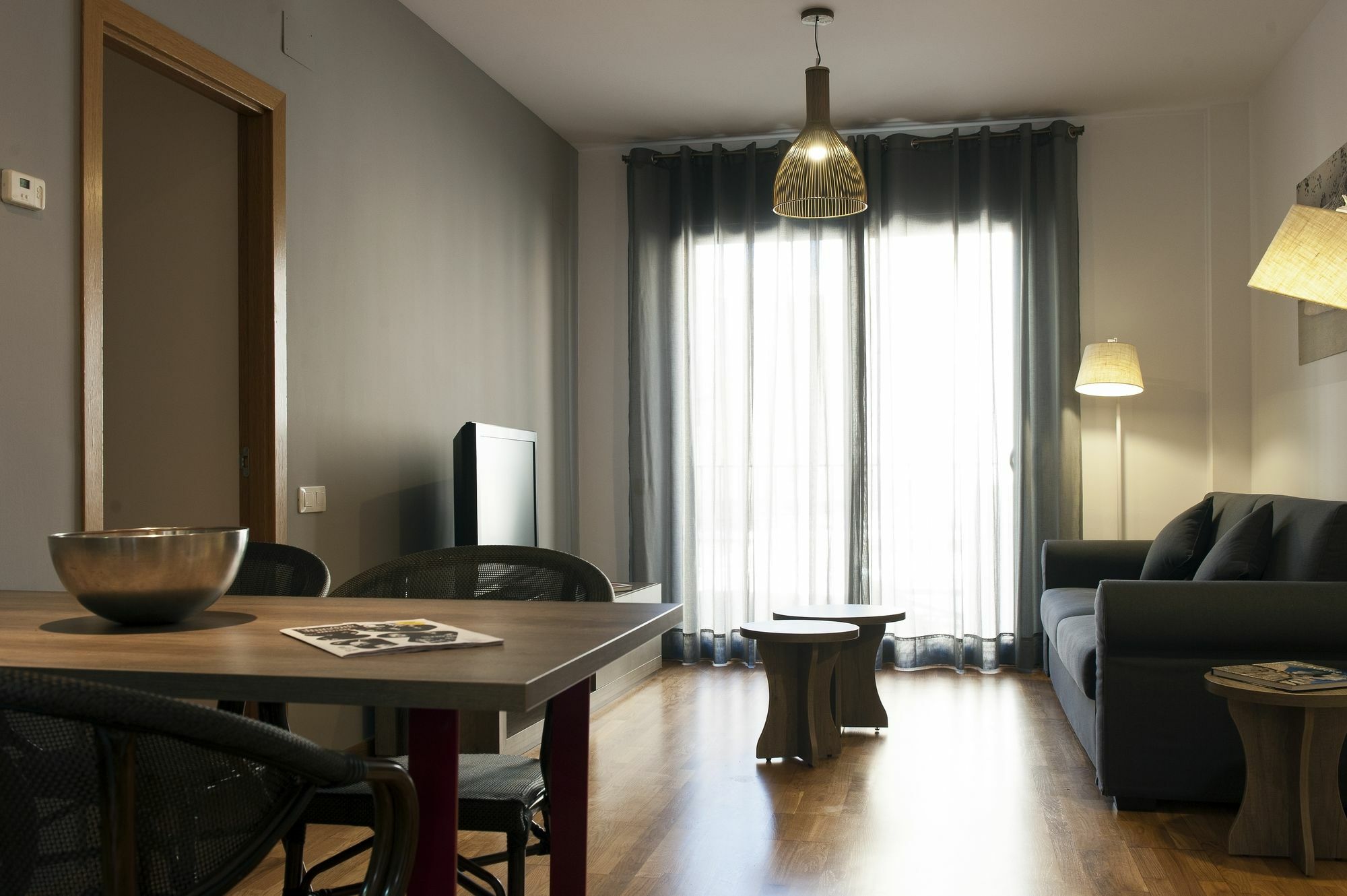 Mh Apartments Gracia Barcelona Bagian luar foto